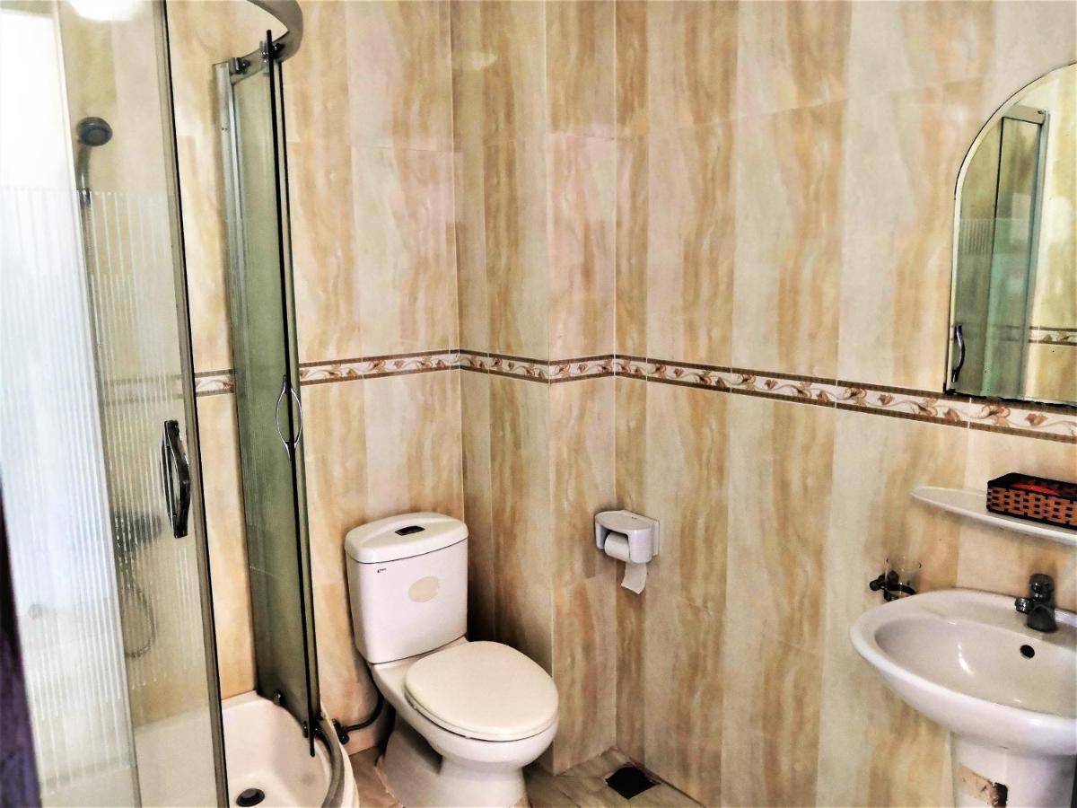 Quoc Te 2 Hotel Nha Trang Bagian luar foto